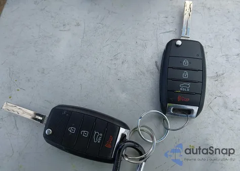 2016 Kia Soul z USA, uszkodzony, nr VIN KNDJN2A2XG7351839